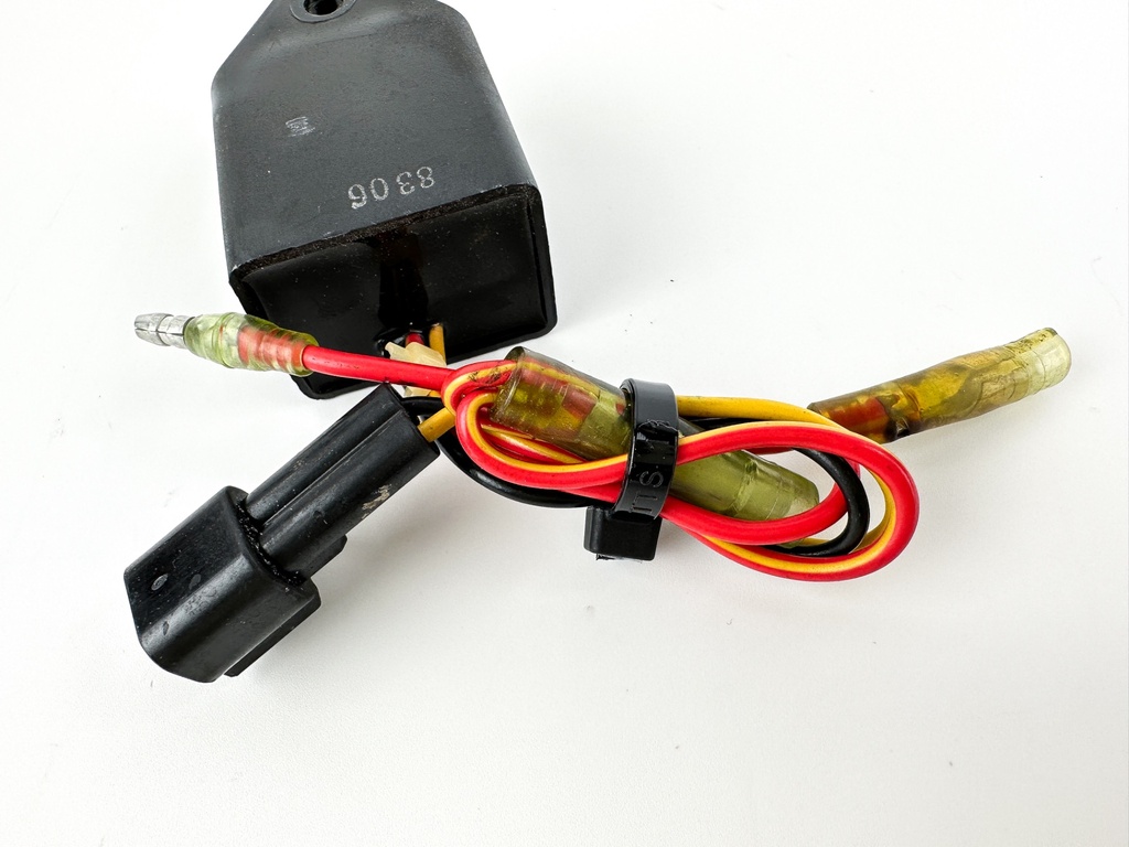 1999 Yamaha 250 HP 2 Stroke Outboard Relay Assembly 65L-81950-00-00 OEM