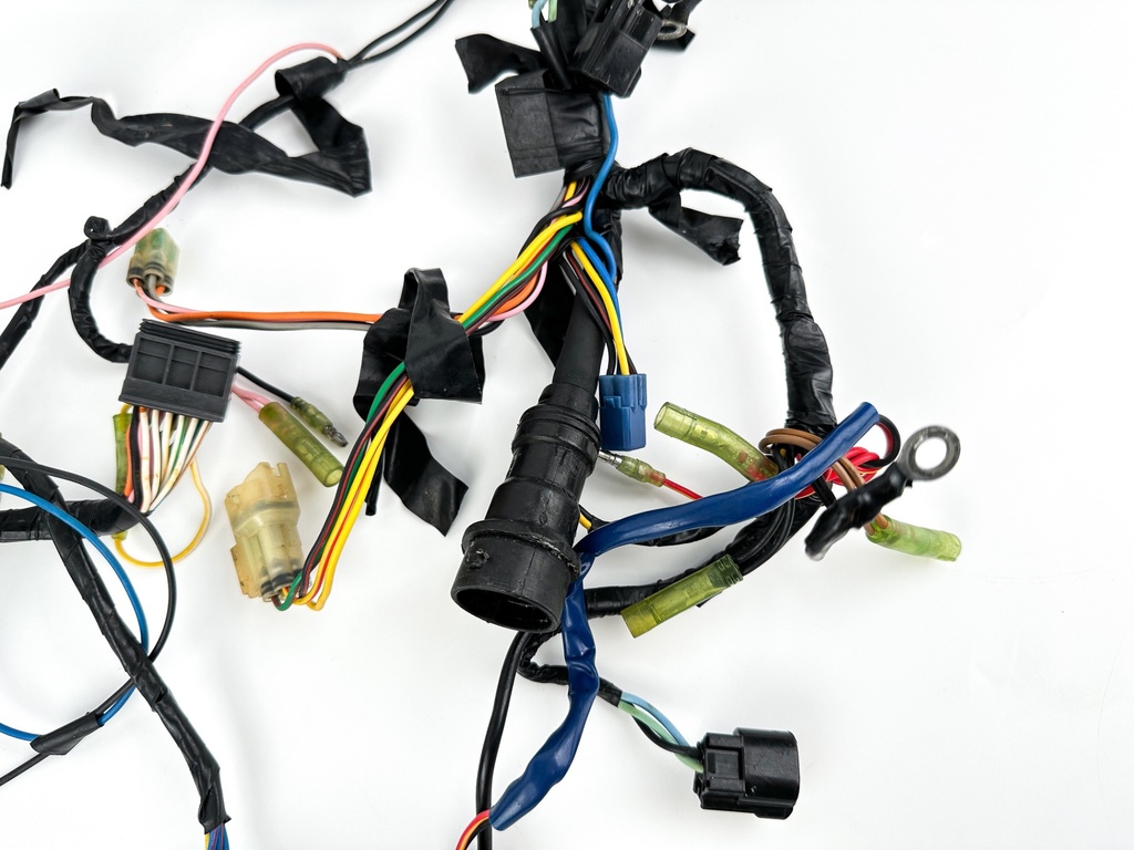 1999 Yamaha 250 HP 2 Stroke Outboard Engine Wire Harness 65L-82590-00-00 OEM