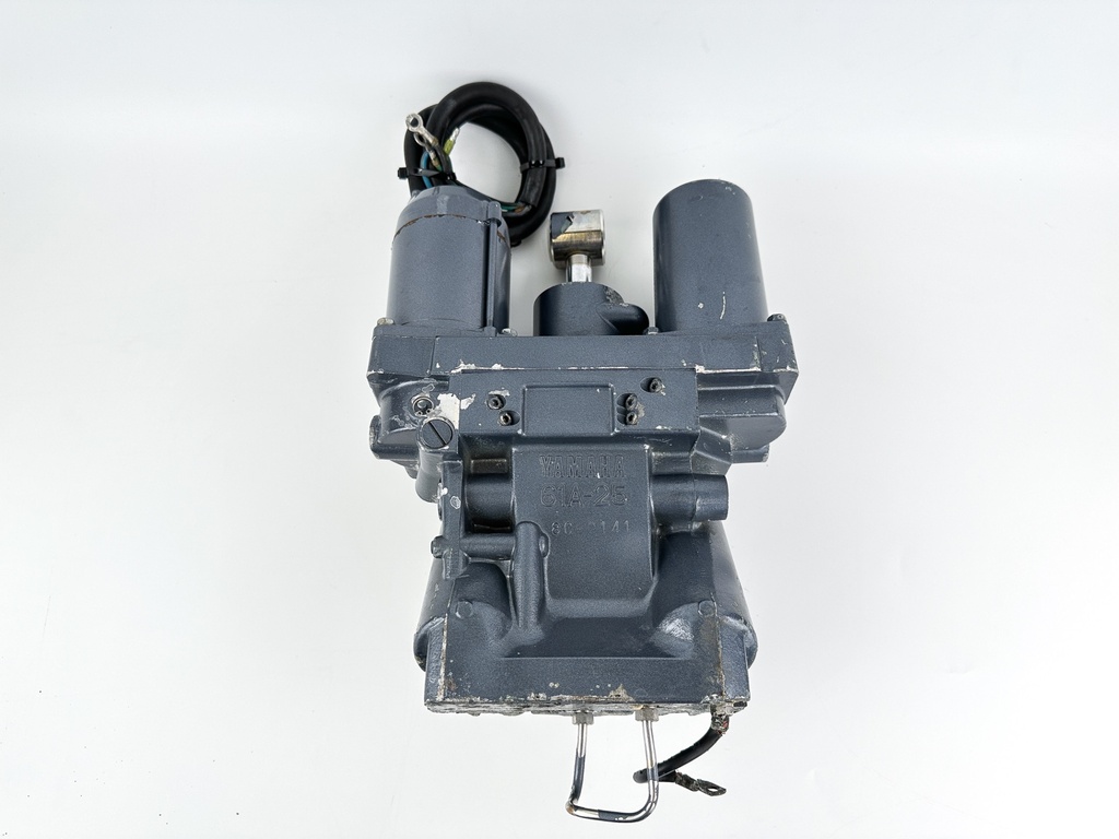 2001 Yamaha 225 HP 2 Stroke Outboard Power Trim Tilt Unit 61A-43800-25-4D - Repair