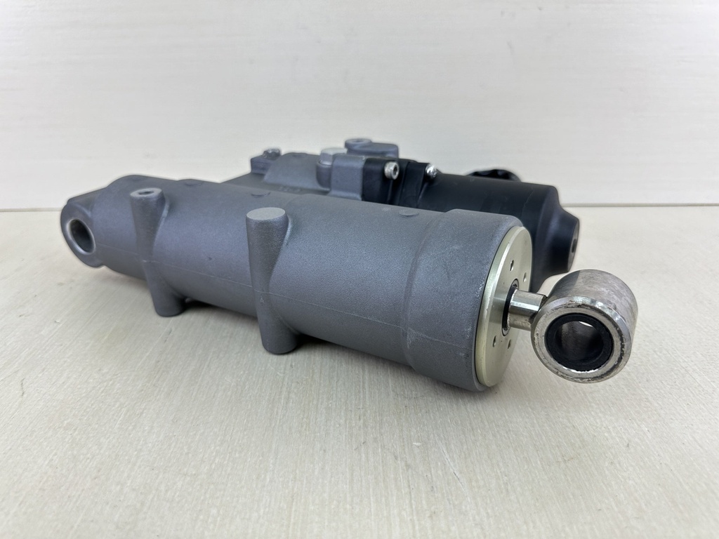 2015 Yamaha 115HP 4 Stroke Outboard Power Trim Tilt Unit Assembly 6EK-43800-02-00