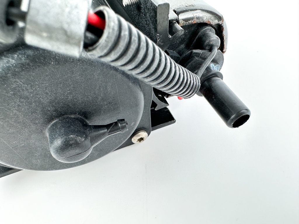 2002 Evinrude 200HP 2 Stroke Outboard Ficht Vapor Separator Tank VST 5004429 OEM