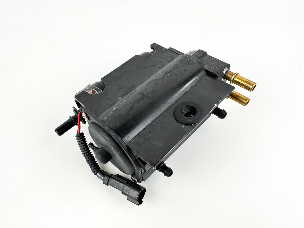 2002 Evinrude 200HP 2 Stroke Outboard Ficht Vapor Separator Tank VST 5004429 OEM