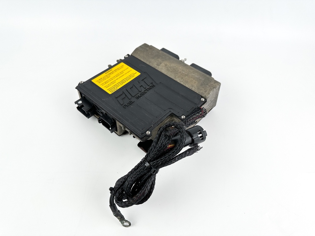 2002 Evinrude 200HP 2 Stroke Fight Outboard Engine Control Unit ECU 0586724 EMM