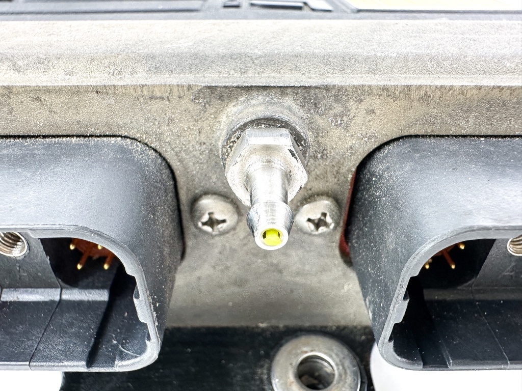 2002 Evinrude 200HP 2 Stroke Fight Outboard Engine Control Unit ECU 0586724 EMM