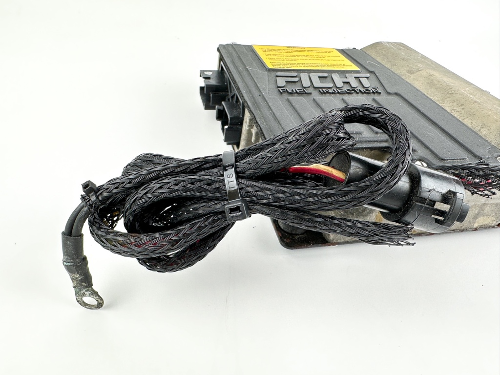 2002 Evinrude 200HP 2 Stroke Fight Outboard Engine Control Unit ECU 0586724 EMM