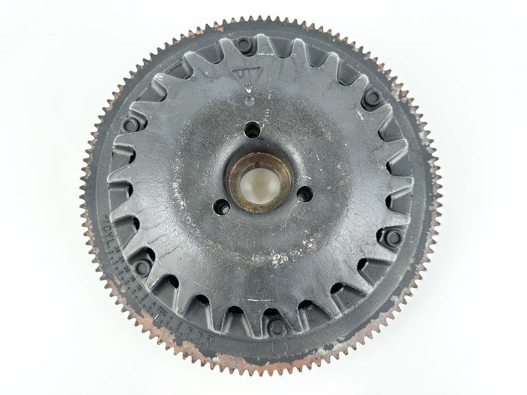 2002 Evinrude 200 HP 2 Stroke Ficht Outboard Flywheel 0586653 OEM