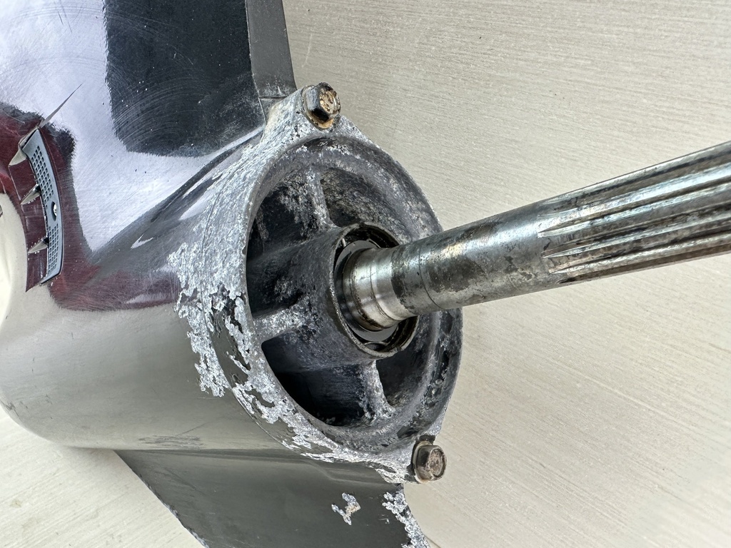 2006 Suzuki 150HP DF150 4 Stroke 25" Lower Unit Gear Case Counter 55110-93J30-0EP