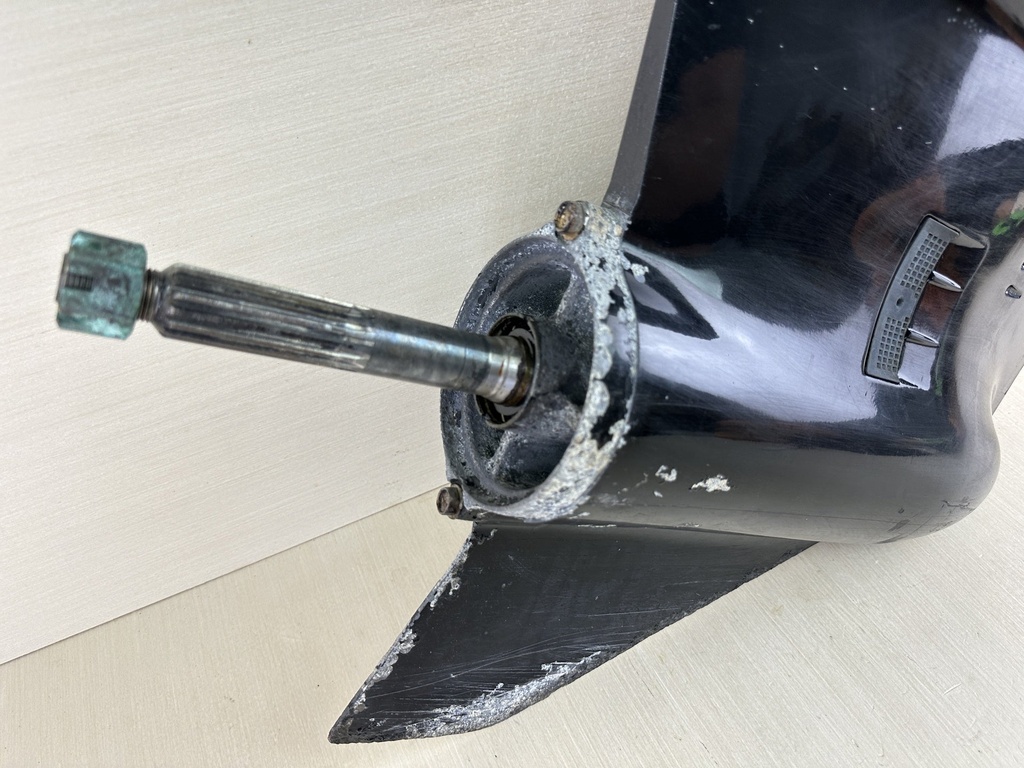 2006 Suzuki 150HP DF150 4 Stroke 25" Lower Unit Gear Case Counter 55110-93J30-0EP