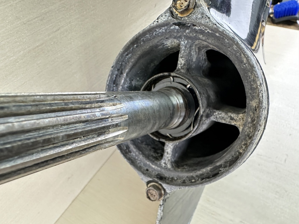 2006 Suzuki 150HP DF150 4 Stroke 25" Lower Unit Gear Case Counter 55110-93J30-0EP