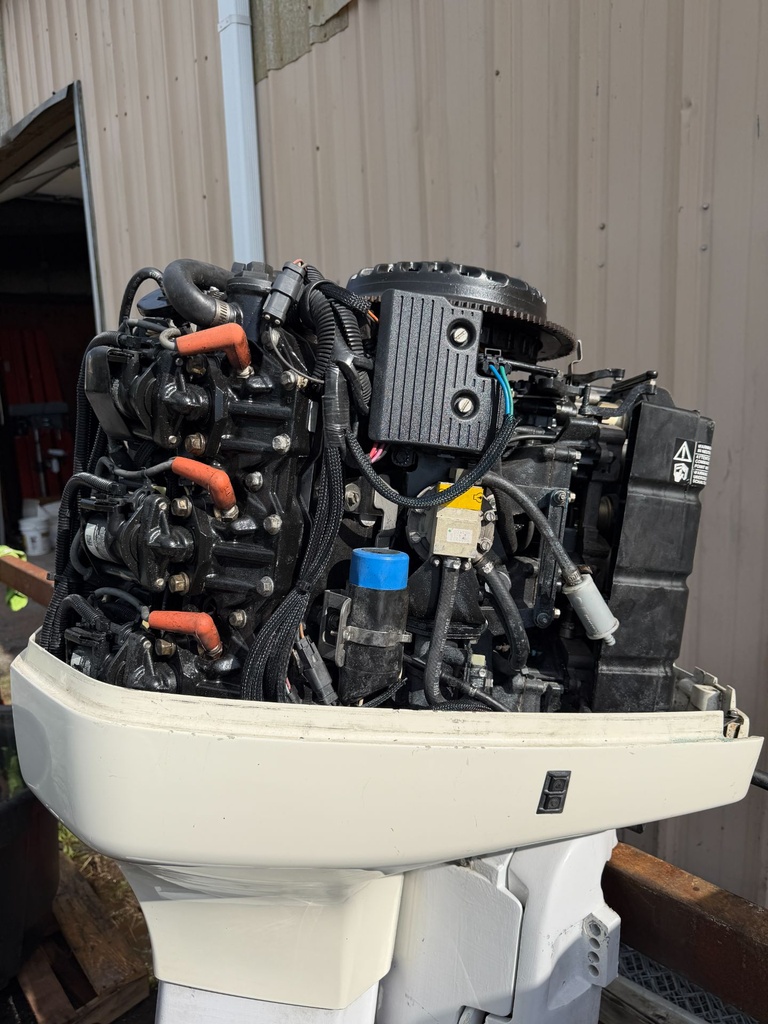 2002 Evinrude 200HP 2 Stroke Ficht Outboard Engine Running- 354 Hours