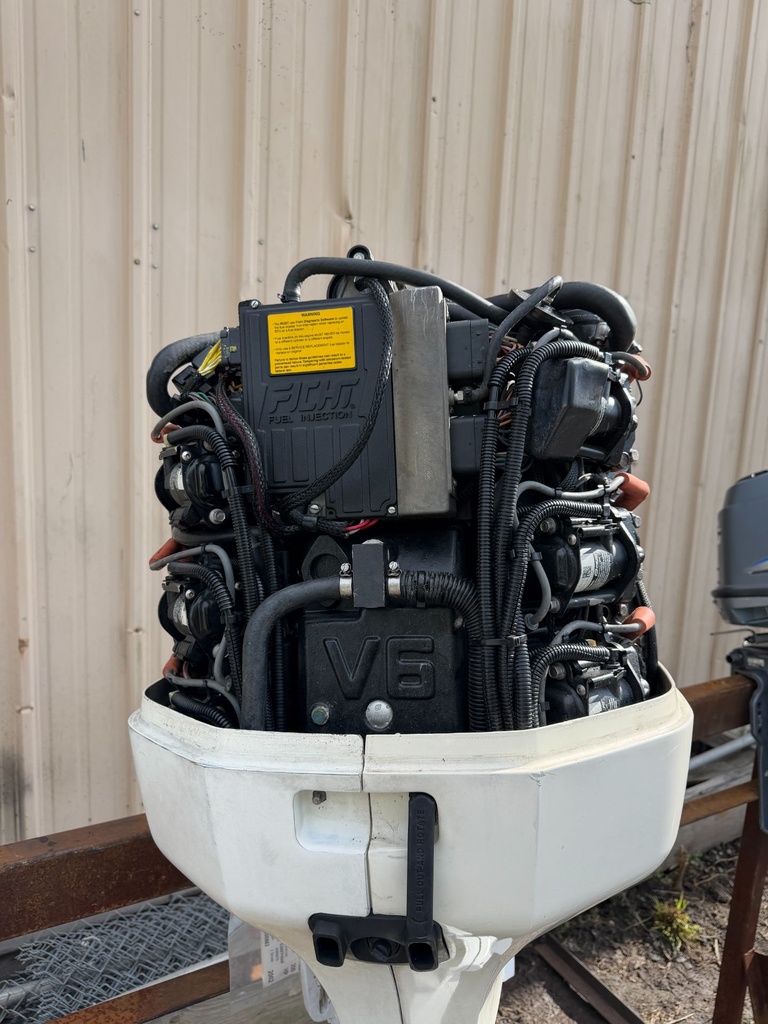 2002 Evinrude 200HP 2 Stroke Ficht Outboard Engine Running- 354 Hours