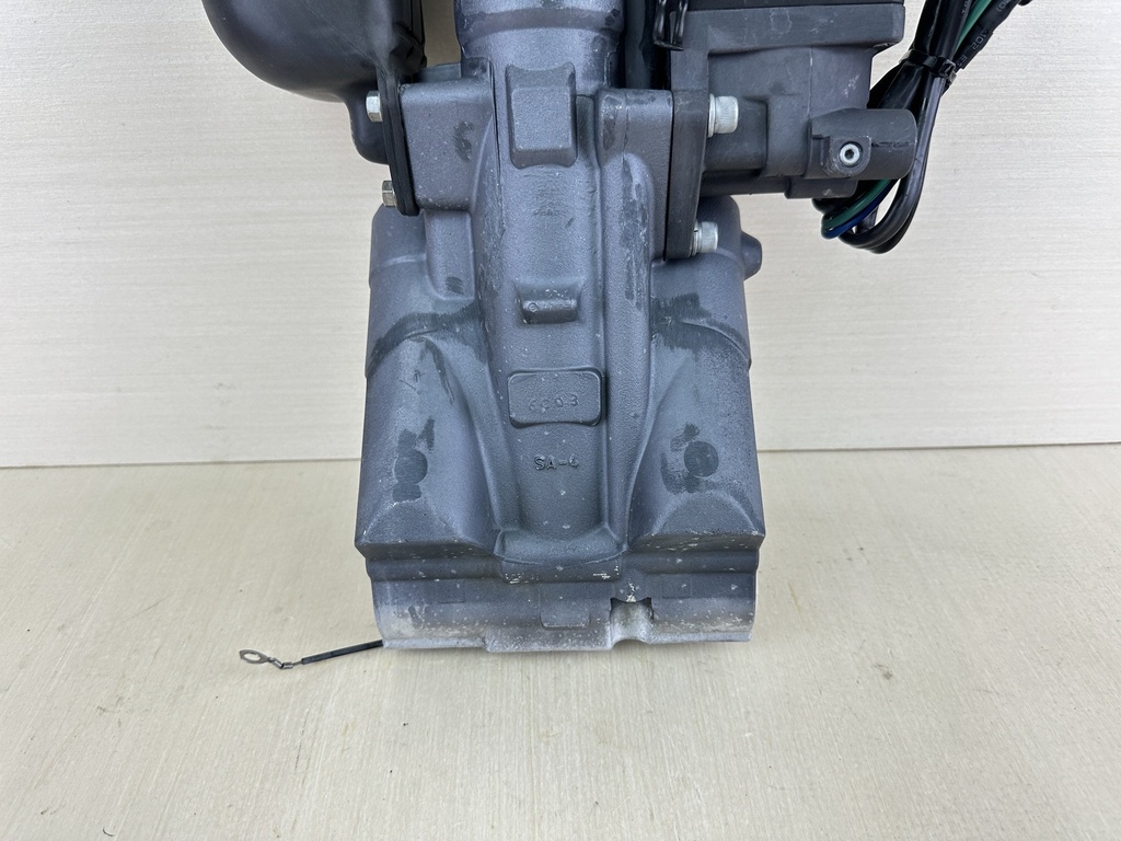 2006 Suzuki 150HP 4 Stroke Outboard Power Trim Tilt Unit Assembly 48503-96J03