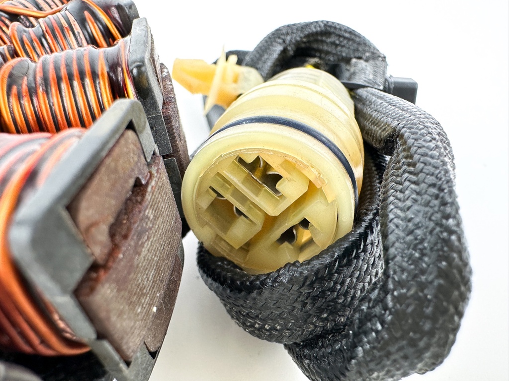 2011 Honda 50 HP 4 Stroke Outboard Stator Assembly 31632-ZZ5-003 OEM