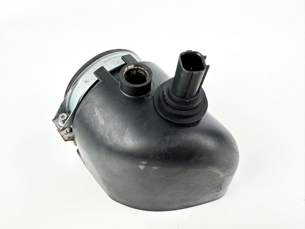 2012 Honda 50 HP 4 Stroke Outboard Intake Air Silencer Assembly 17201-ZZ5-010 OEM