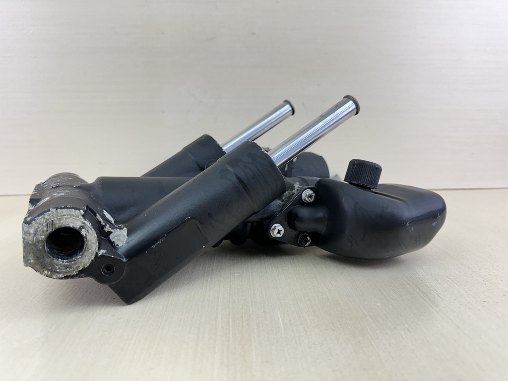 2007 Evinrude 150HP Etec 2 Stroke Outboard Power Trim & Tilt Unit Assembly 5005113