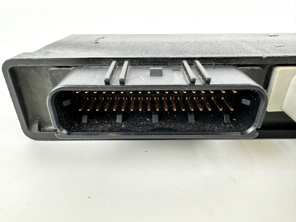 Honda 4 Stroke 115 HP Engine Control Unit ECU 34750-ZX1-033