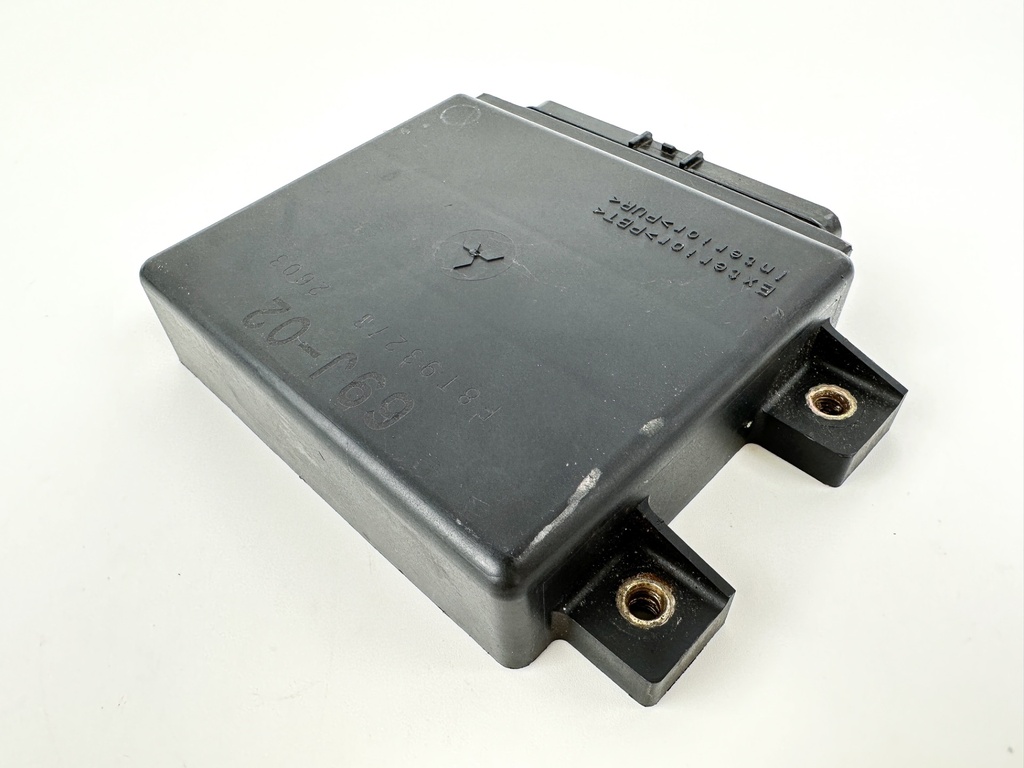 2003 Yamaha 225 HP 4 Stroke Outboard Engine Control Unit ECU 69J-8591A-02-00 OEM