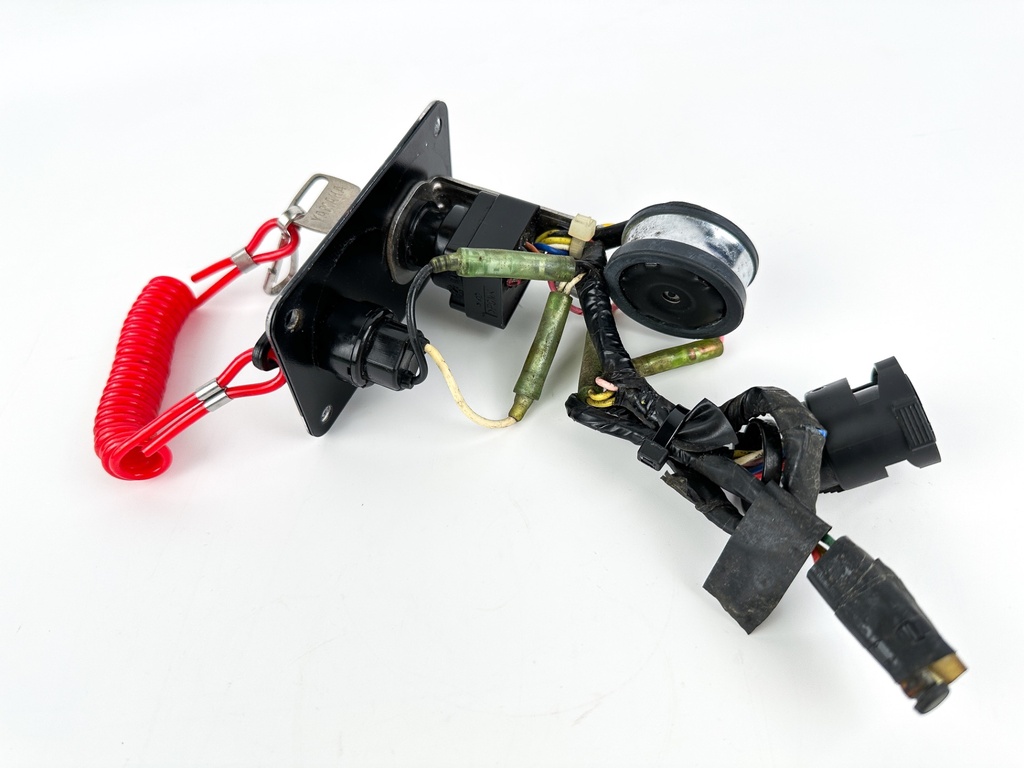 Yamaha Outboard Single Engine Key Switch W/ Key