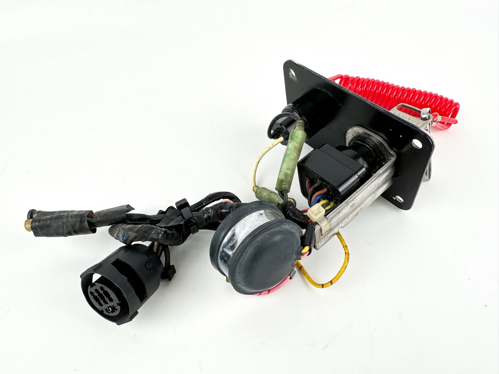 Yamaha Outboard Single Engine Key Switch W/ Key