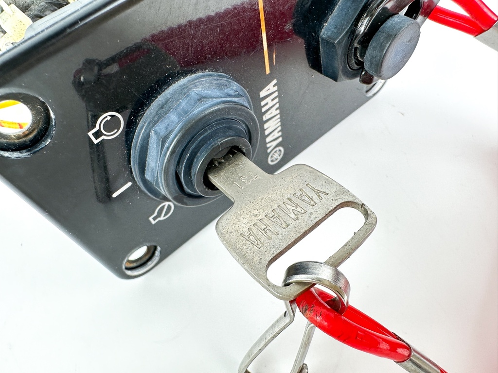 Yamaha Outboard Single Engine Key Switch W/ Key