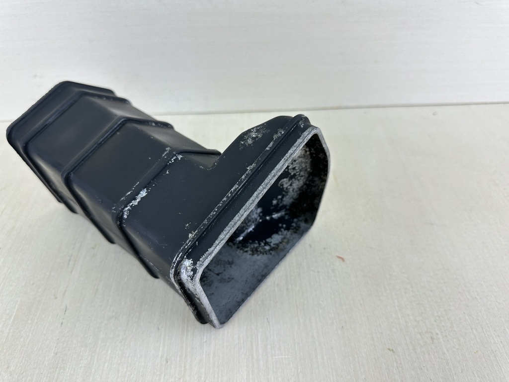 2007 Evinrude 150HP Etec 2 Stroke Outboard Lower Inner Exhaust Housing 0338664