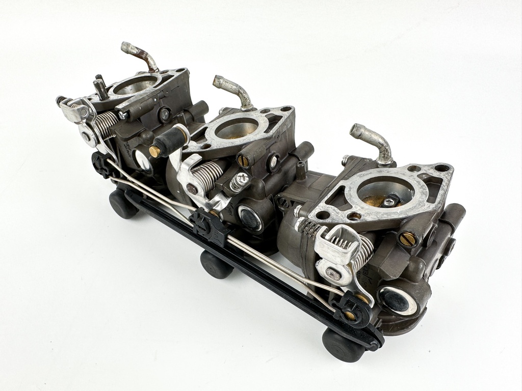 1999 Honda 40 HP 4 Stroke Outboard Carburetor Set 16100-ZW3-D23ZA OEM