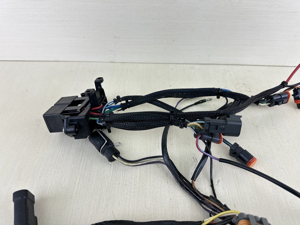 2003 Johnson Evinrude 150HP 2 Stroke Outboard Engine Wire Harness 0586028