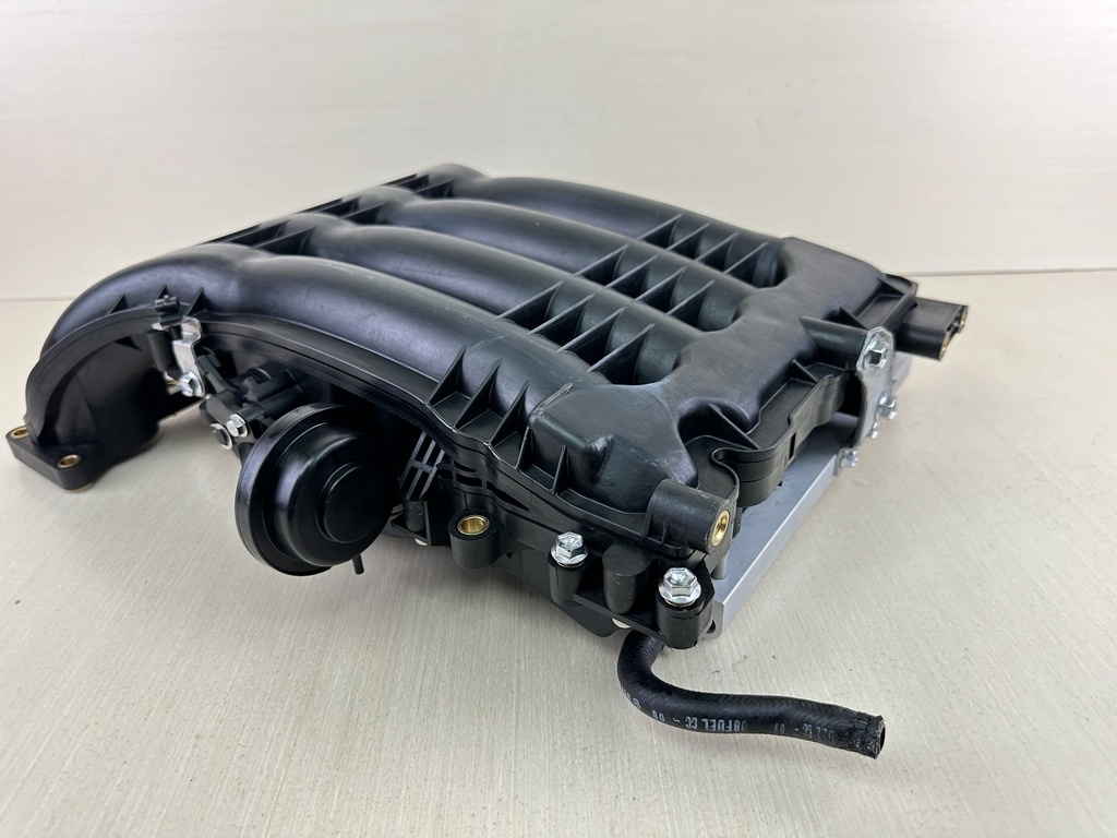 2006 Suzuki 150HP DF150 4 Stroke Outboard Intake Manifold Complete 13110-96J00