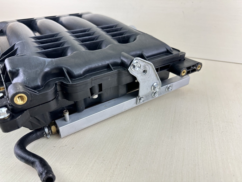 2006 Suzuki 150HP DF150 4 Stroke Outboard Intake Manifold Complete 13110-96J00