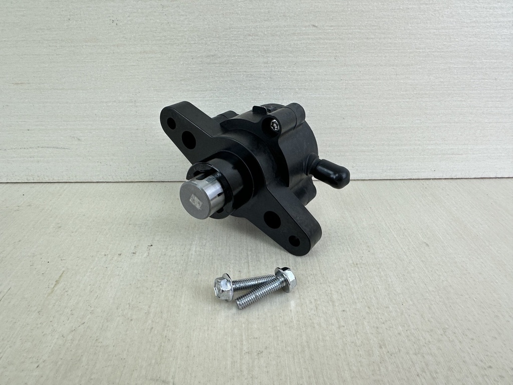 2006 Suzuki 150HP DF150 4 Stroke Outboard Engine Fuel Pump 15100-96J01