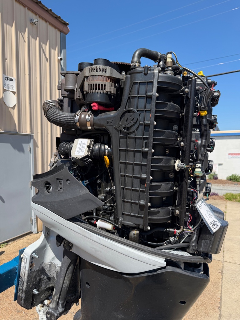 2005 Mercury Verado 225HP 4 Stroke Outboard Engine 25" Shaft - Repair