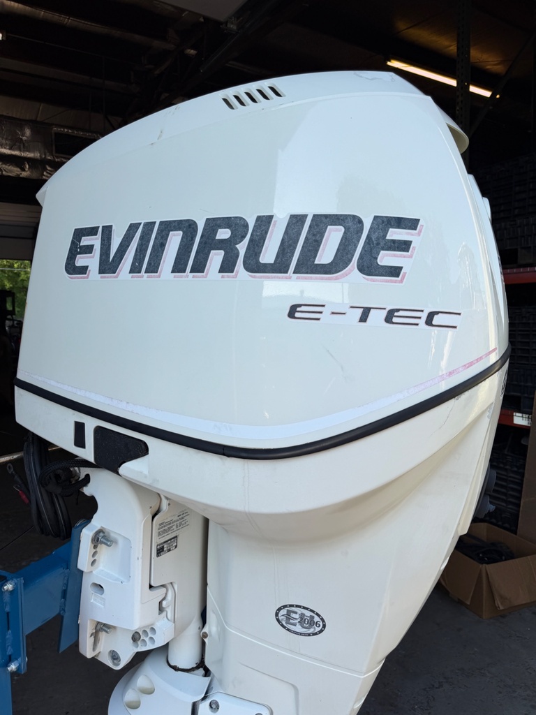 2007 Evinrude Etec 200HP 2 Stroke Outboard Engine - 25" Shaft - 267 Hours