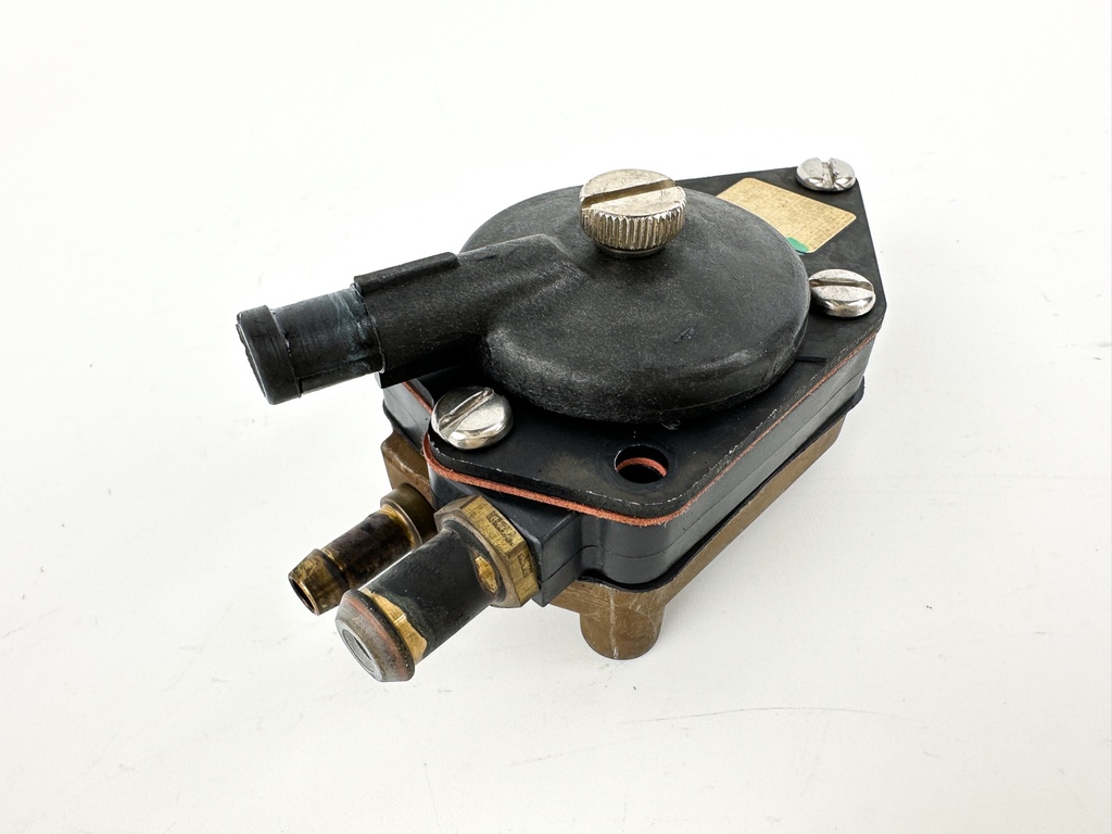 2006 Evinrude 60 HP 2 Stroke Outboard Fuel Lift Pump 5005462 OEM