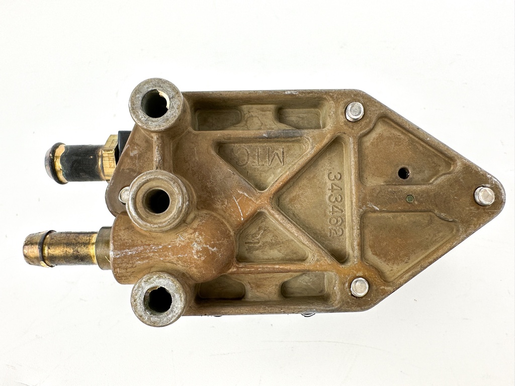 2006 Evinrude 60 HP 2 Stroke Outboard Fuel Lift Pump 5005462 OEM
