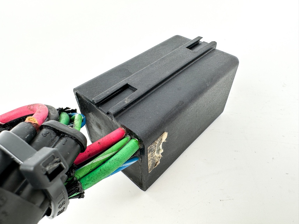 2006 Evinrude 60 HP 2 Stroke Outboard Trim Tilt Relay 0586767 OEM