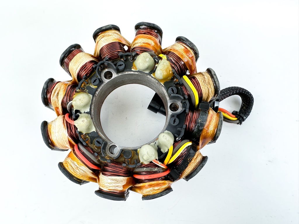 Evinrude Etec 40 50 60 75 90 HP 2 Stroke Stator Assembly 0586949 586949