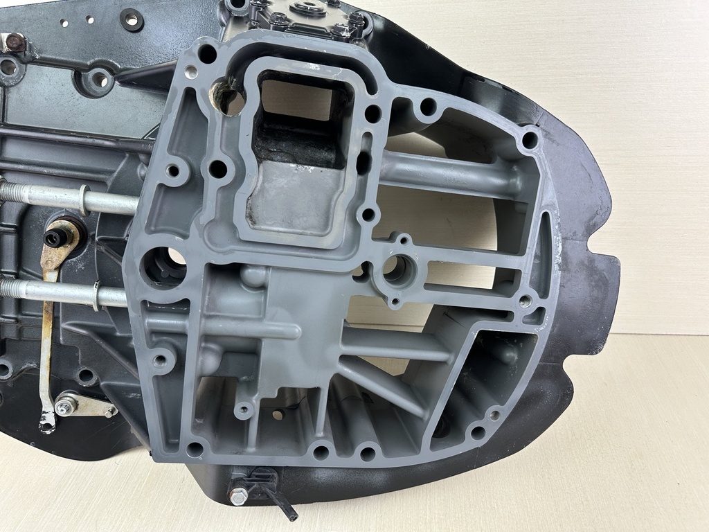 2006 Suzuki 150HP 4 Stroke Outboard Engine Holder Assembly 51111-96J00-0EP