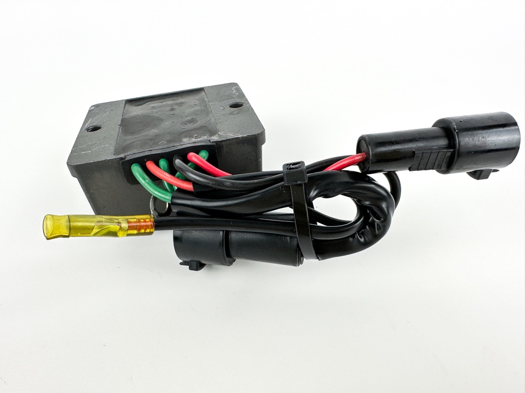 2005 Yamaha 150 HP 2 Stroke Outboard Rectifier & Regulator 6R3-81960-10-00 OEM