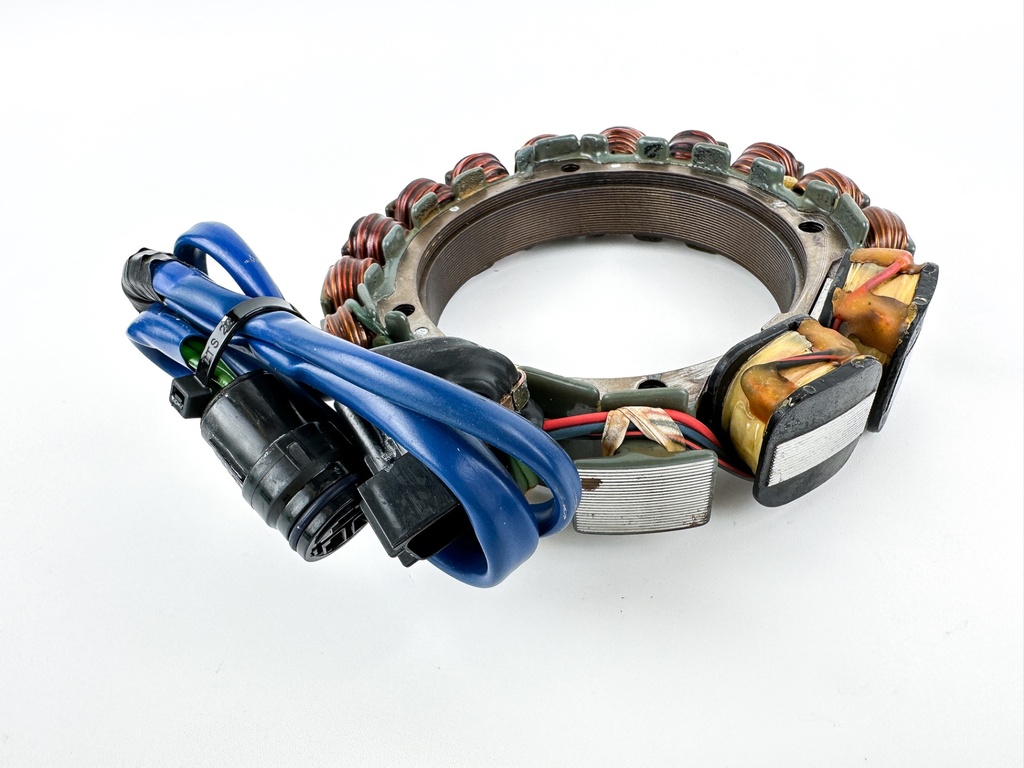 2005 Yamaha 150 HP 2 Stroke Outboard Stator Assembly 6R3-85510-00-00 Tested
