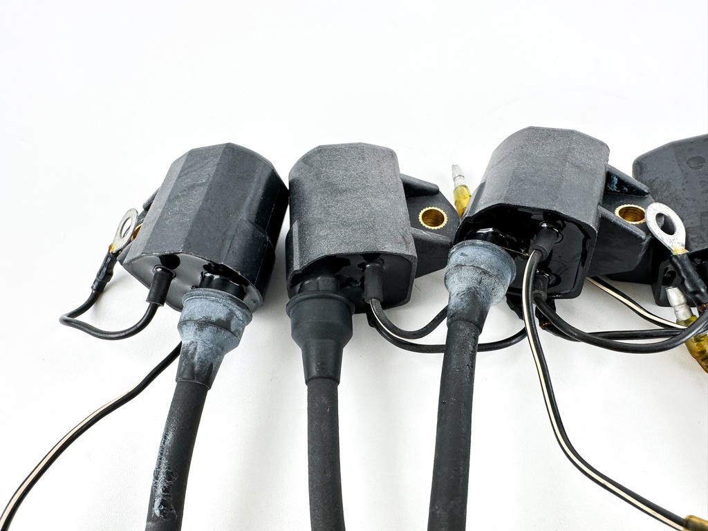 2005 Yamaha 150 HP 2 Stroke Outboard Ignition Coil Set 6E3-82370-21-00 Tested