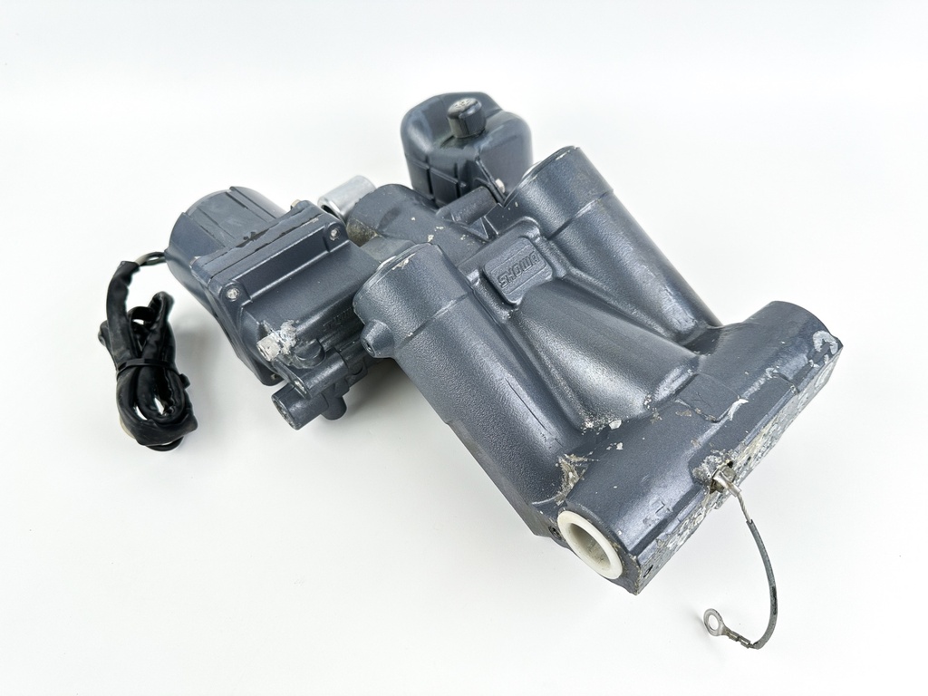 2005 Yamaha 150 HP 2 Stroke Outboard Power Trim Tilt Unit 64E-43800-02-4D OEM