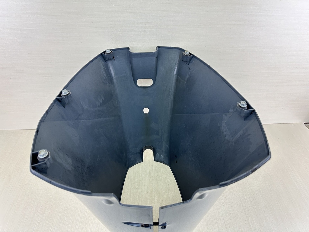 2003 Yamaha 80HP 4 Stroke Outboard Lower Apron Cowling 67F-42741-01-8D