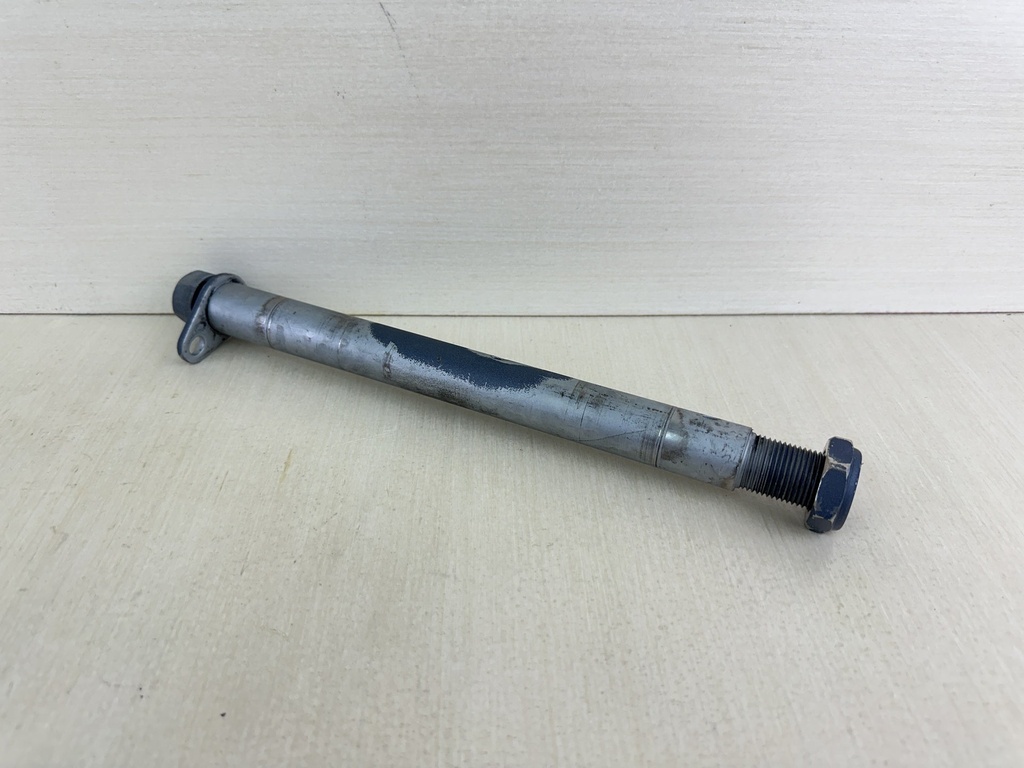 2003 Yamaha 80HP 4 Stroke Outboard Clamp Bracket Bolt Tilt Tube 64E-43131-01-00