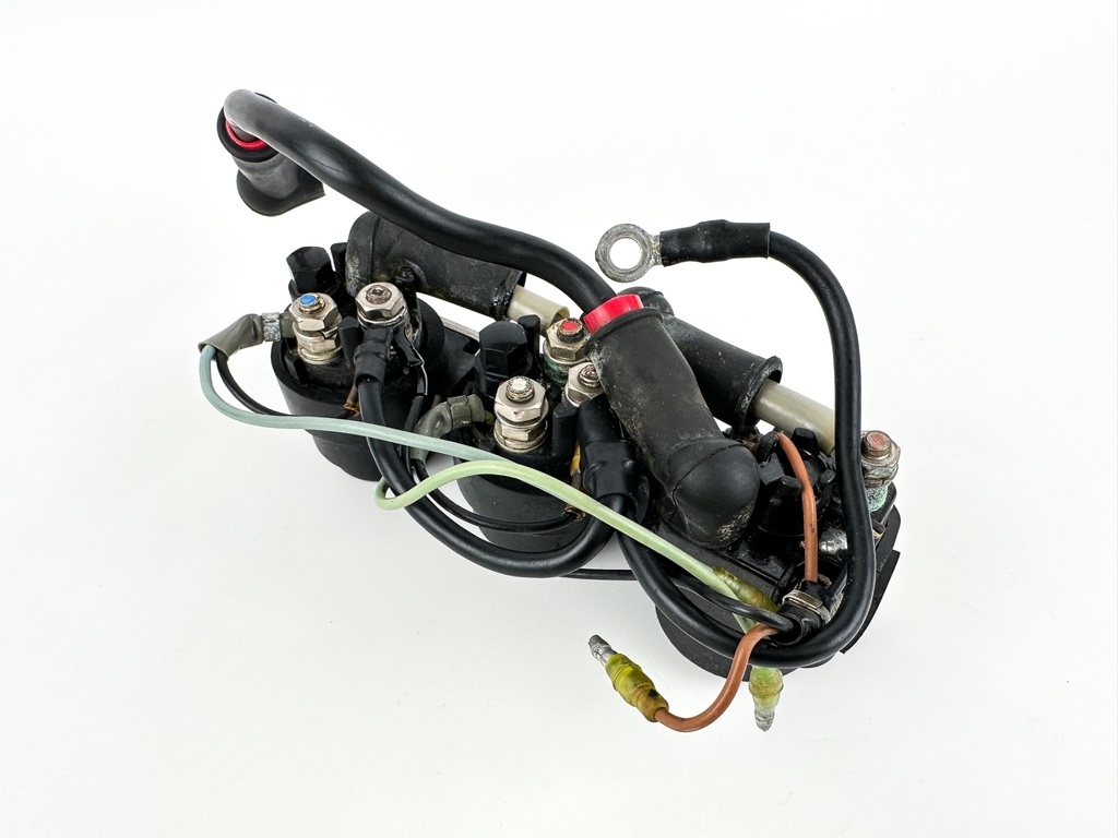 2004 Yamaha 150 HP 2 Stroke Outboard Trim Tilt Relay 6E5-81950-00-00 OEM