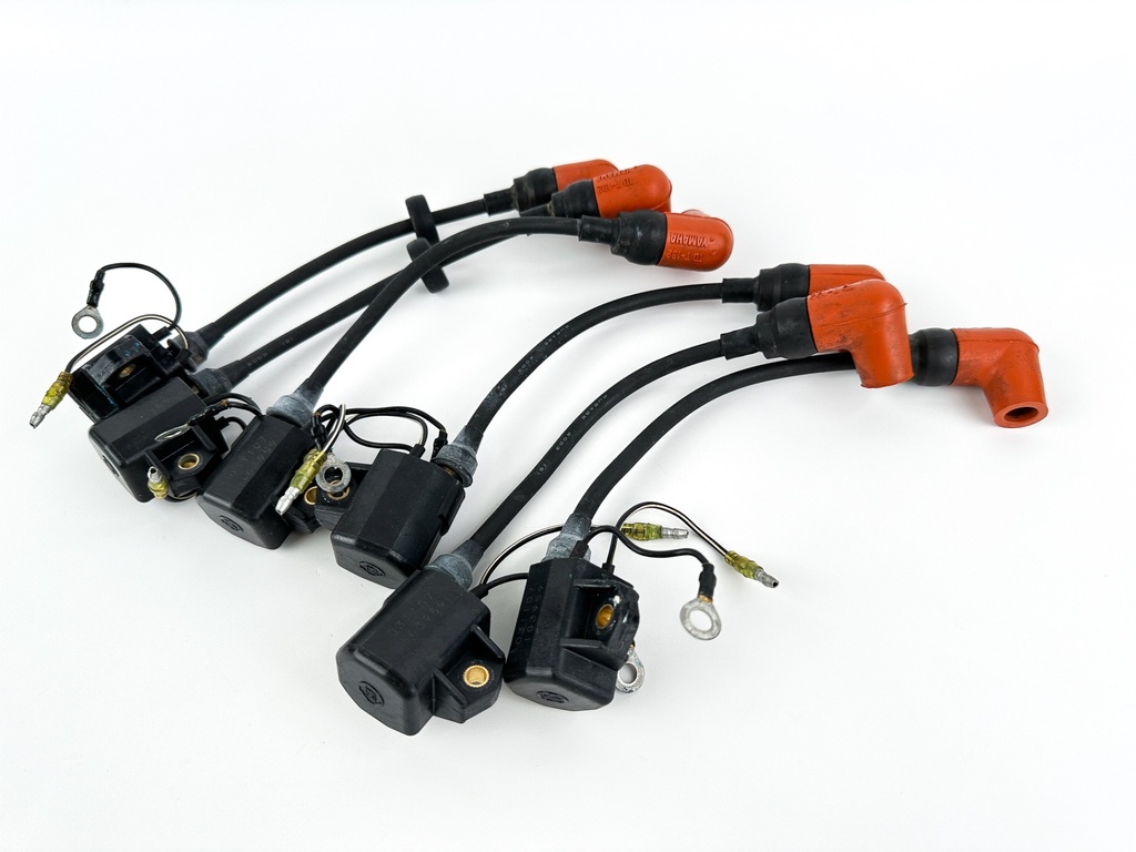 2004 Yamaha 150 HP 2 Stroke Outboard Ignition Coil Set 6E3-82370-21-00 Tested