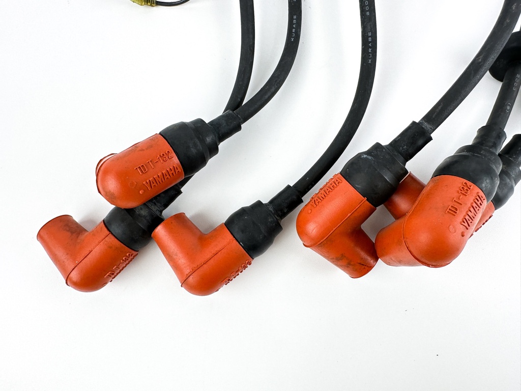 2004 Yamaha 150 HP 2 Stroke Outboard Ignition Coil Set 6E3-82370-21-00 Tested