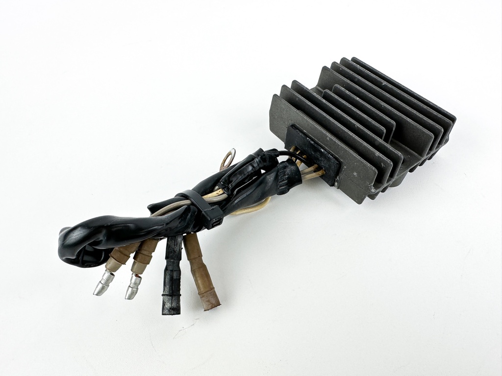 1997-2006 Honda 40 50 HP 4 Stroke Outboard Rectifier Assembly 31600-ZV5-003