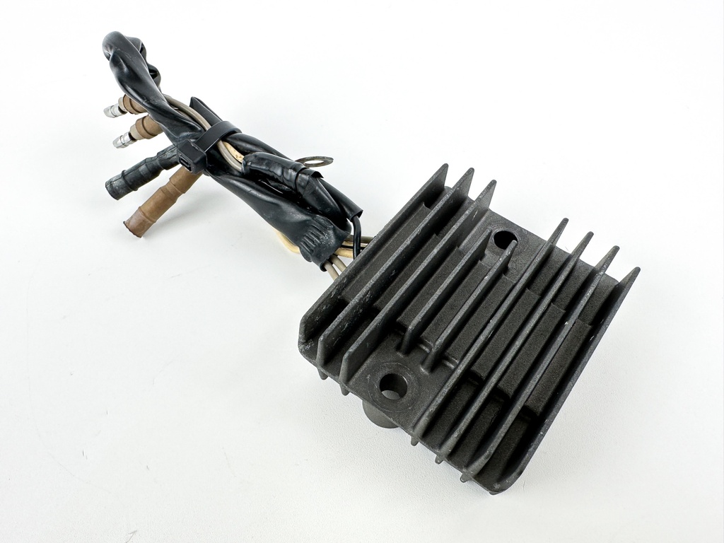 1997-2006 Honda 40 50 HP 4 Stroke Outboard Rectifier Assembly 31600-ZV5-003