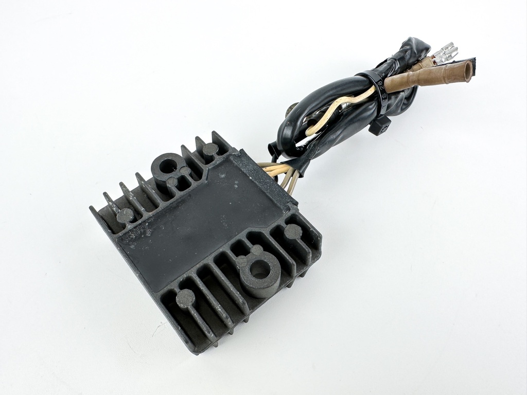 1997-2006 Honda 40 50 HP 4 Stroke Outboard Rectifier Assembly 31600-ZV5-003