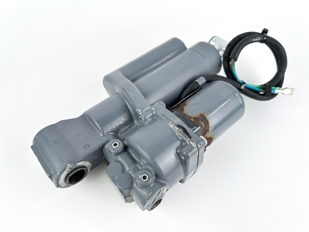 Honda 50 HP 4 Stroke Outboard Power Trim Tilt Unit 56000-ZV5-823ZA OEM